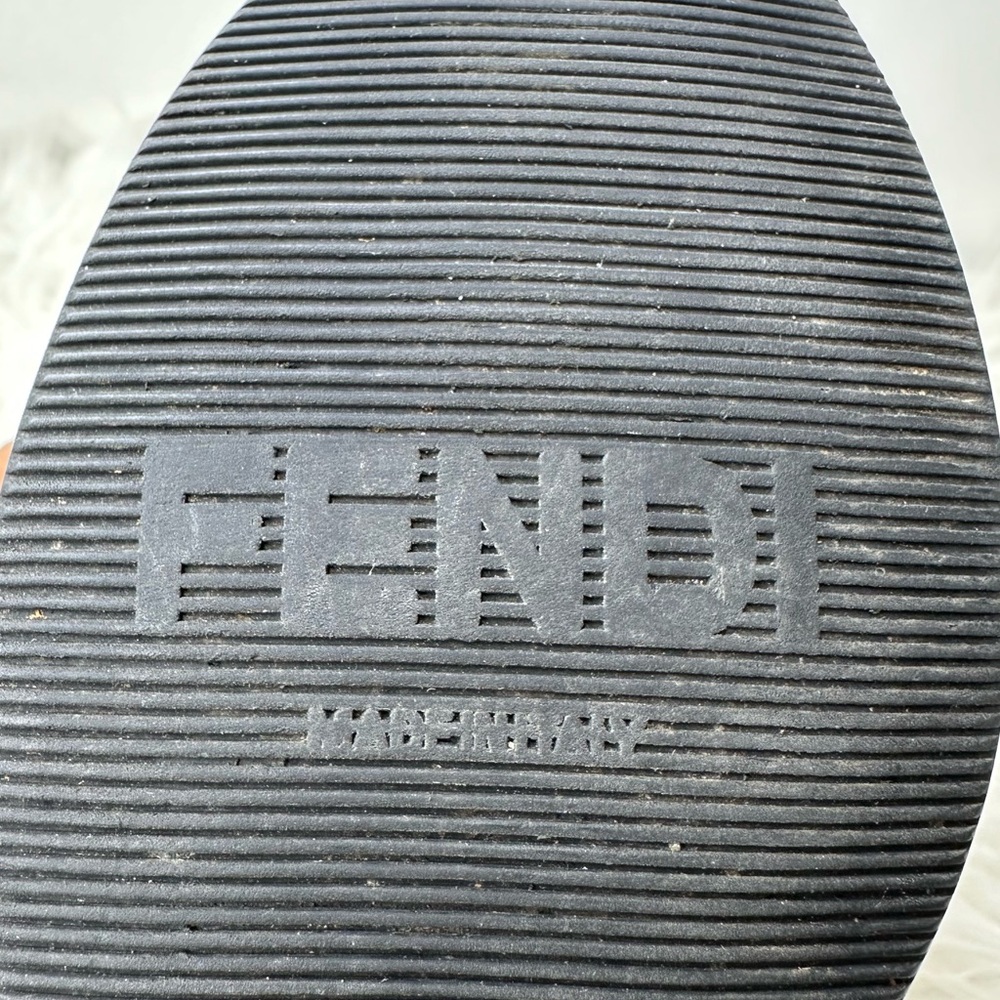 Fendi Women’s Suede Zucca Appliqued Wedge
Platform Slingback Sandals Size 39 - Picture 3 of 14